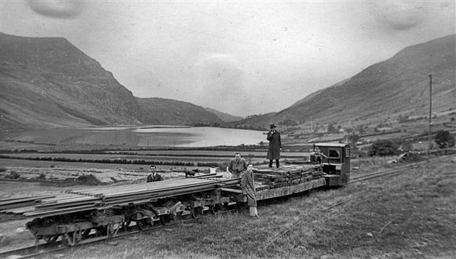 Demolition Train at Glanyrafon